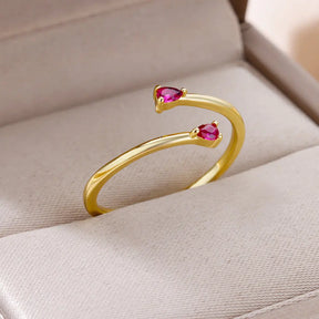 Anel com Design Aberto e Pedras Vibrantes – Modernidade e Sofisticação em Cada Detalhe