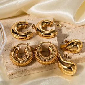 Brincos Orgânicos – Versatilidade e Estilo em Cada Detalhe