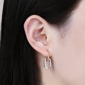 Brinco Argola em Elos Bicolor – Estilo Inovador e Versátil