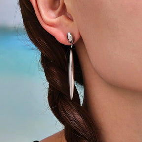 Brinco Alongado e Minimalista – Design Moderno e Elegante