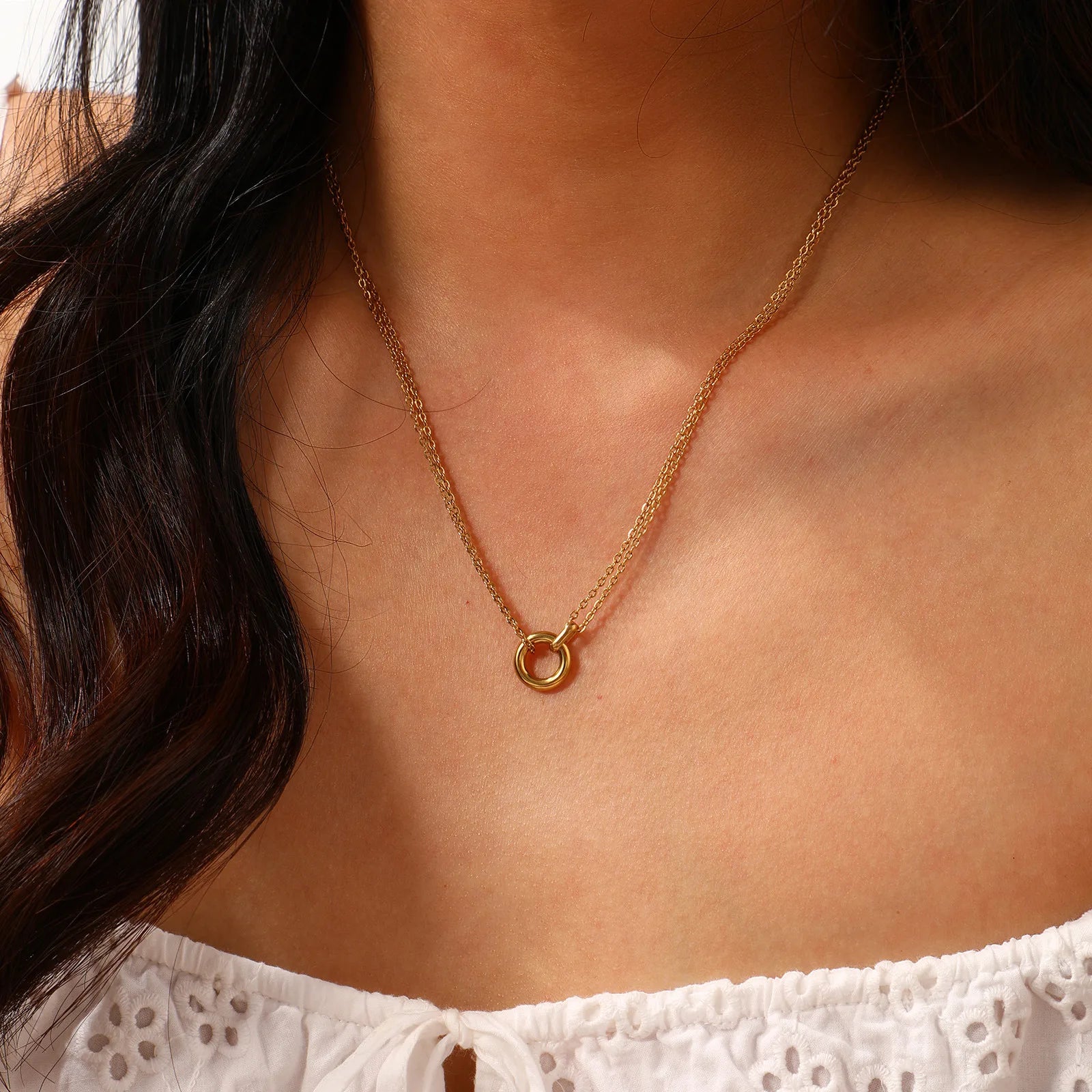 Colar de Elos Interligados Minimalista — Elegância Moderna em Cada Detalhe
