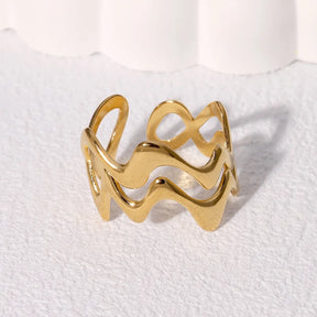 Anel de Aço Inoxidável Wave Irregular Ajustável em Ouro