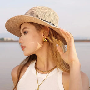 Brincos Orgânicos – Versatilidade e Estilo em Cada Detalhe