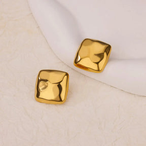 Brinco Quadrado com Design Orgânico – Elegância Moderna em Cada Detalhe