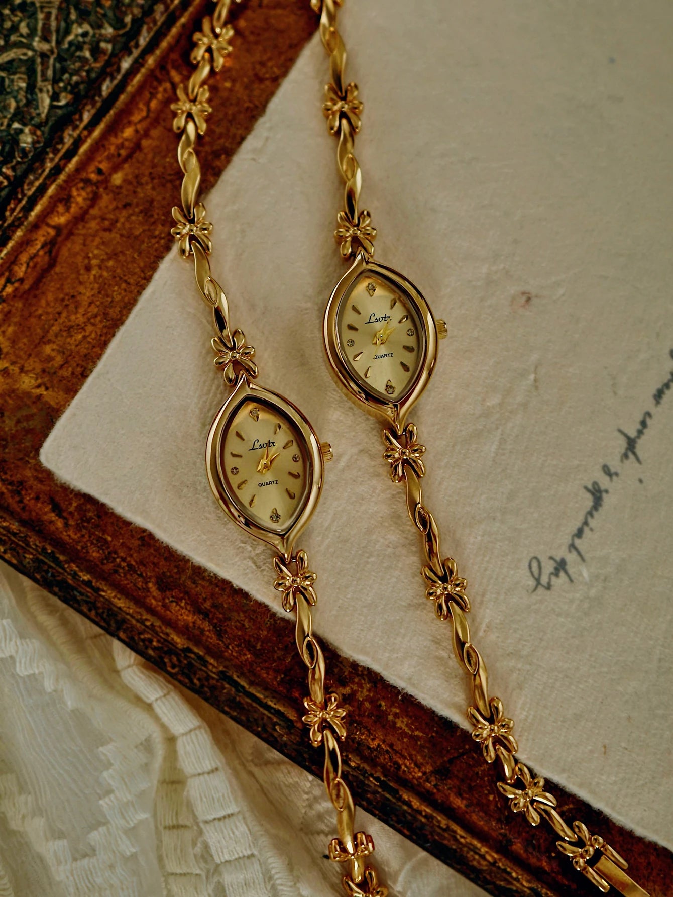 Relógio Feminino Vintage – Elegância Retro com Toque Moderno